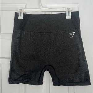 GYMSHARK - Women's Dark Gray Gym Shorts
